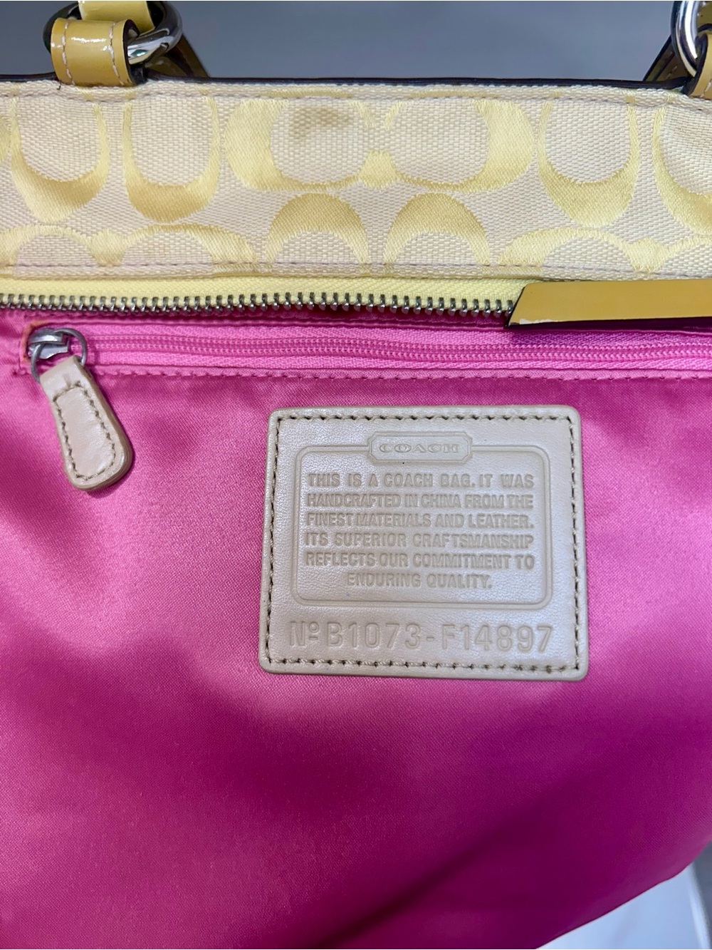 Coach Spring Y2K Signature Pastel Patchwork Turnlock Gallery Tote Shoulder Bag - Picture 13 of 16